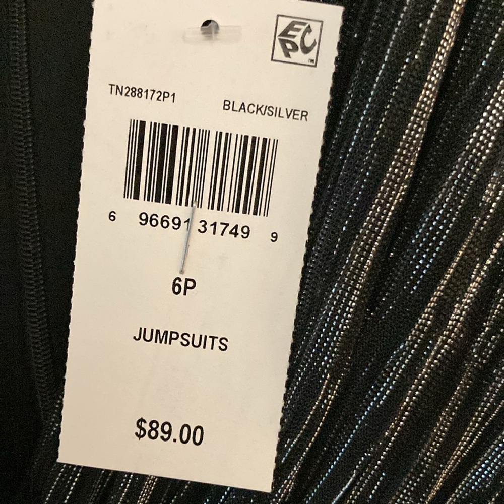 NWT Connected Petite Sleeveless V-Neck Metallic Jumpsuit 6P - Picture 9 of 10